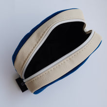 画像をギャラリービューアに読み込む, クラシックポーチ 青モケット(ブルー)/(チョコレート)