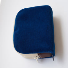 画像をギャラリービューアに読み込む, クラシックポーチ 青モケット(ブルー)/(チョコレート)