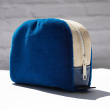 画像をギャラリービューアに読み込む, クラシックポーチ 青モケット(ブルー)/(チョコレート)